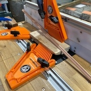 2) gabarit de défonce des baguettes