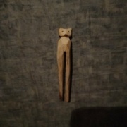 C'est une sculpture qui a cassé sur laquelle j'ai fait un trait de scie epais et hop ....