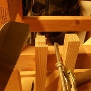 tenon de 1 cm de profondeur c'est juste pour maintenir le renfort.