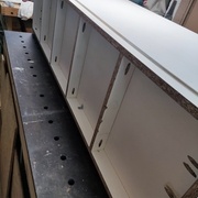 Ajout de traverses intermédiaires pour le socle.