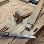 Mortaises au bédane