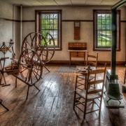 salle  de travail de la laine Shaker d époque (reconstitution)  http://keywordsuggest.org