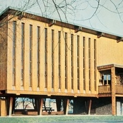 Pavillon du Bois à l'École des travaux publics 1960 par HENRY JACQUES LE MÊME http://expohenryjacqueslememe.fr