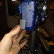 Ajustement à la bonne longueur pour bien se loger dans le bati