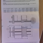 Notice assez succinte de la presse en bout.