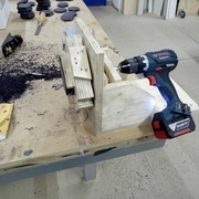 le support avec la visseuse