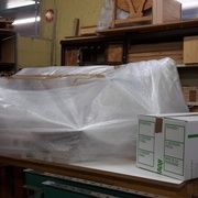 pis emballé dans beaucoup de carton et énormément de papier bulle. à bientôt l'bureau !