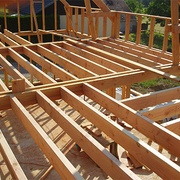 fig 5   Solivge de plancher traditionnel sur entraits moisés  fermes http://www.guehenno-online.fr