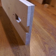 Compas de défonceuse (vue latérale) 2 épaisseurs de MDF 10 mm