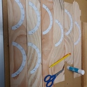 Collage de petits gabarit en papier