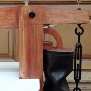 Un tendeur classique et la partie soufflet en cuir