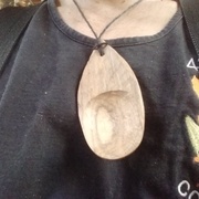 Cuillère d'un côté...