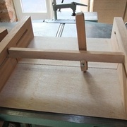 chariot en place avec traverse mobile et levie de serrage