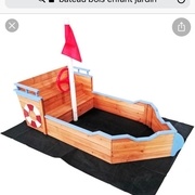 un modèle qui fait ici 70cm de long