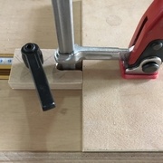 Difficile avec cette butée de couper moins de 10 cm