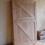 la porte avant en deux volets