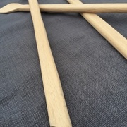 Le façonnage final a été fait à la meuleuse puis à la ponceuse puis à la main au papier abrasif