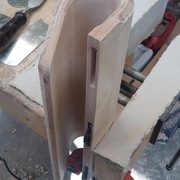 le porte-document en cours de moulurage