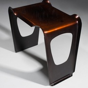 Guéridon empilable dit « Table Air France » (1953) par Jean Prouvé http://ideat.thegoodhub.com/