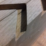 Rainures dans les montants