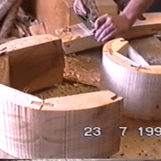 contremarches massives et corroyage courbe