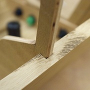 détail des encastrements des planches sur la structure