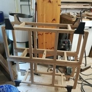 Les deux modules rangements assemblés. Le volume de l'atelier commence à réduire...