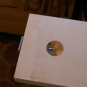 Platine, goujon et ferrure étrier demi-lune