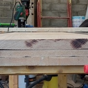 Il est presque droit :)