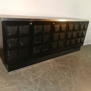 Buffet  Noirci en Chêne et Aluminium, vers 1980 https://www.1stdibs.com