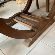 La table dont le piètement à servir d'exemple... réinterprêté.