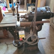 Vide atelier de menuiserie en Isère