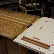 J'ai du rajouter des cales d'épaisseurs pour que les plateaux soient affleurant