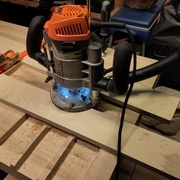 Avec deux bouts de panneaux pour enlever les supports que j'avais laissé.