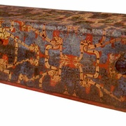 Cercueil du marquis Yi de Zeng, laque peint de couleurs vives. Dynastie Zhou, époque des « Royaumes Combattants », 433 av. notre ère. Ancien état de Chu