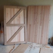 Les deux portes arrière (recto/verso)