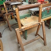 Les servantes réglées pour la scie à ruban