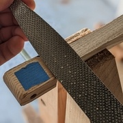 Travail à la rape sur les bras