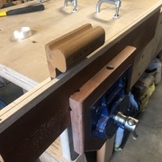 Fin de la coupe à la scie à placage