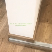 Photo 2 : Nez de mur où toutes les plinthes sont à la même hauteur