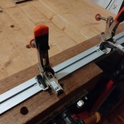 Desseré par un demi tour, coulisse aisément