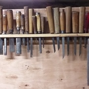 J'ai fait un support mais pas digne de ce nom , ça était vite fait ... je compte bien en refaire un plus propre