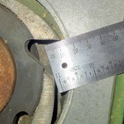 De l'autre côté il y a presque 3 mm par rapport à l'outil.