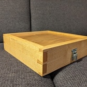 Boîte en chêne et noyer (celle de la vidéo)