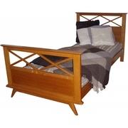 Lit vintage en chêne pieds compas annes 50 http://www.design-market.fr