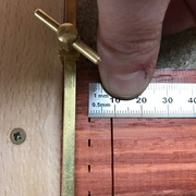 On marque le deuxième trait à 4,5mm du premier