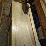 une fois un premier trait de scie effectué sur le tour y a plus qu'à ...