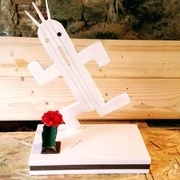 Resultat en blanc brilliant,noyer americaine et vernis brilliant