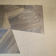 Un aperçu de la suite, les portes ;) A court de placage, il faudra attendre...