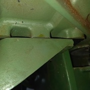 Calage du bras avec une tole d'acier